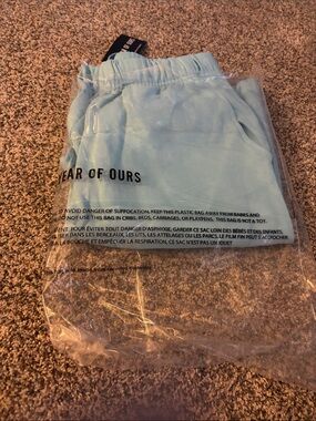 Year of Ours Woman’s Light Blue Sweatpants with Elastic Waist